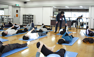 和田先生の経絡リンパセルフマッサージ写真６