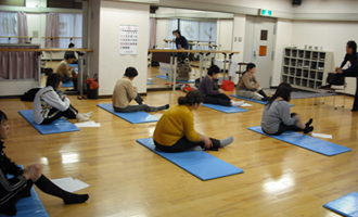 和田先生の経絡リンパセルフマッサージ写真１