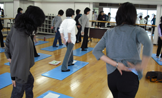 和田先生の経絡リンパセルフマッサージ写真４